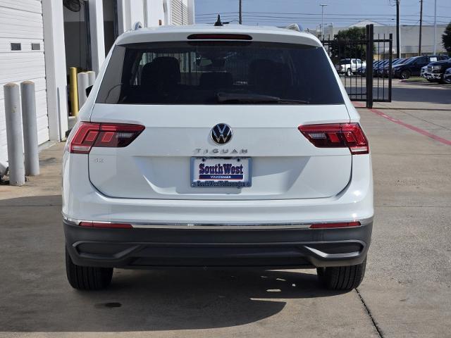 2024 Volkswagen Tiguan Vehicle Photo in Weatherford, TX 76087