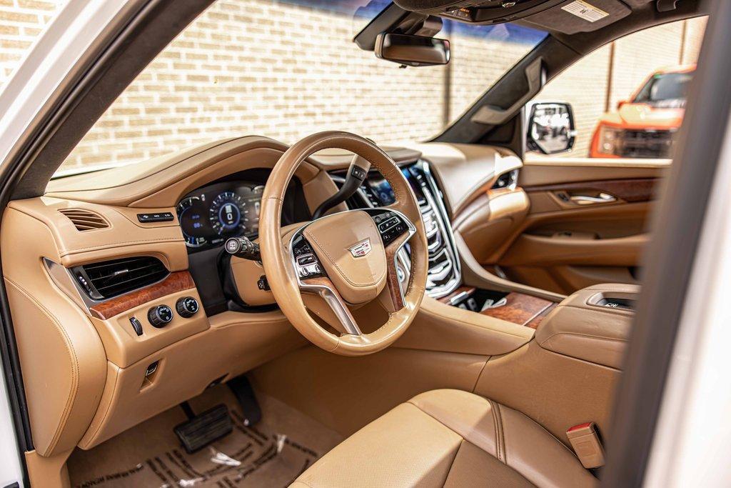 2017 Cadillac Escalade ESV Vehicle Photo in Saint Charles, IL 60174