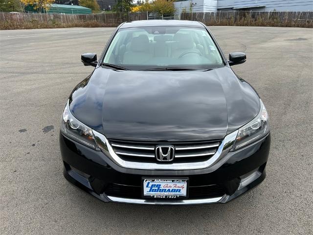 Used 2014 Honda Accord EX-L with VIN 1HGCR2F81EA028369 for sale in Kirkland, WA