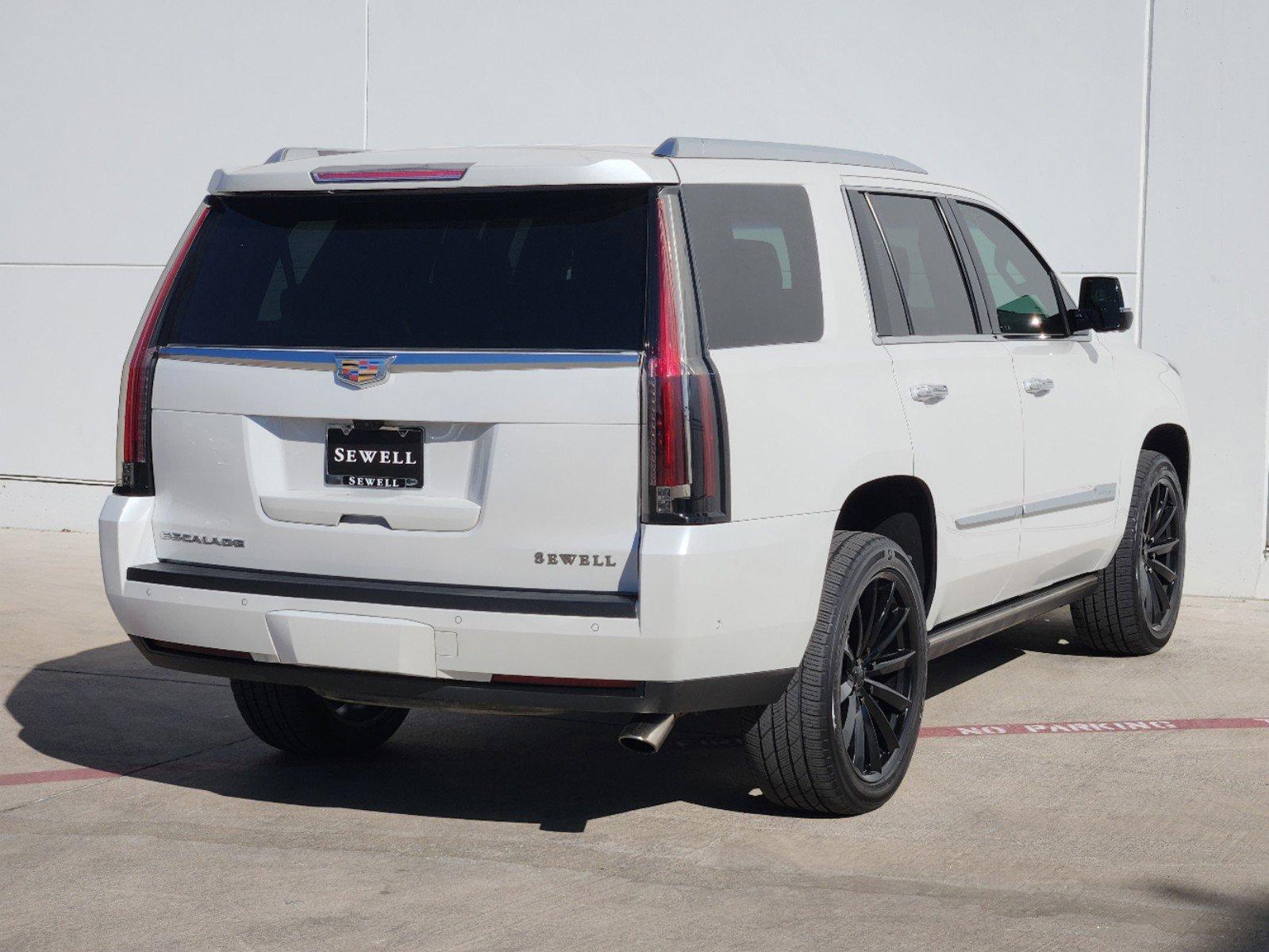 2018 Cadillac Escalade Vehicle Photo in GRAPEVINE, TX 76051-8302