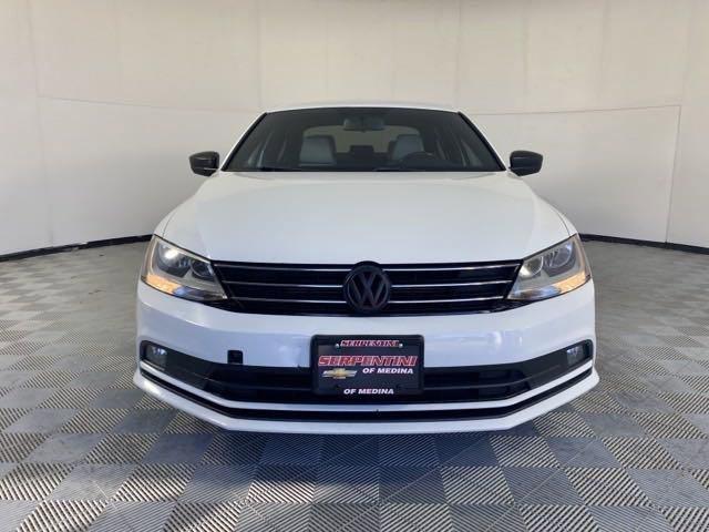 2016 Volkswagen Jetta Sedan Vehicle Photo in MEDINA, OH 44256-9001