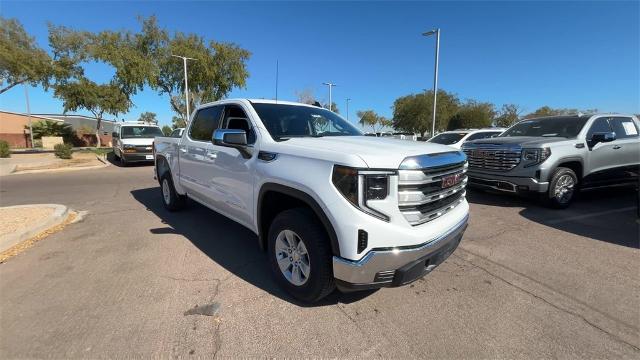 2025 GMC Sierra 1500 Vehicle Photo in GOODYEAR, AZ 85338-1310