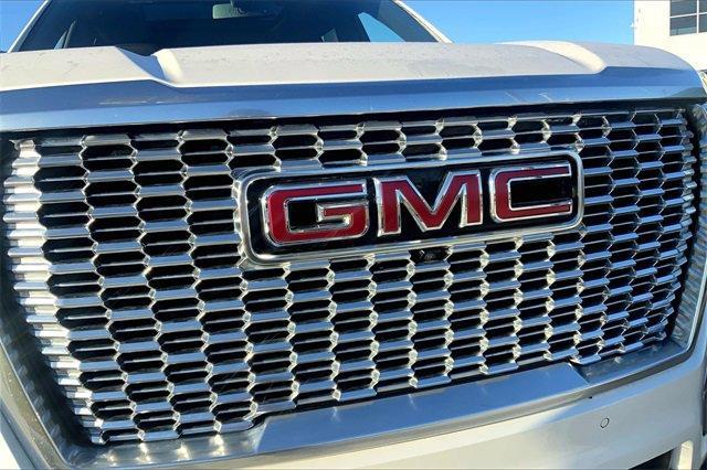 2021 GMC Yukon Vehicle Photo in TOPEKA, KS 66609-0000