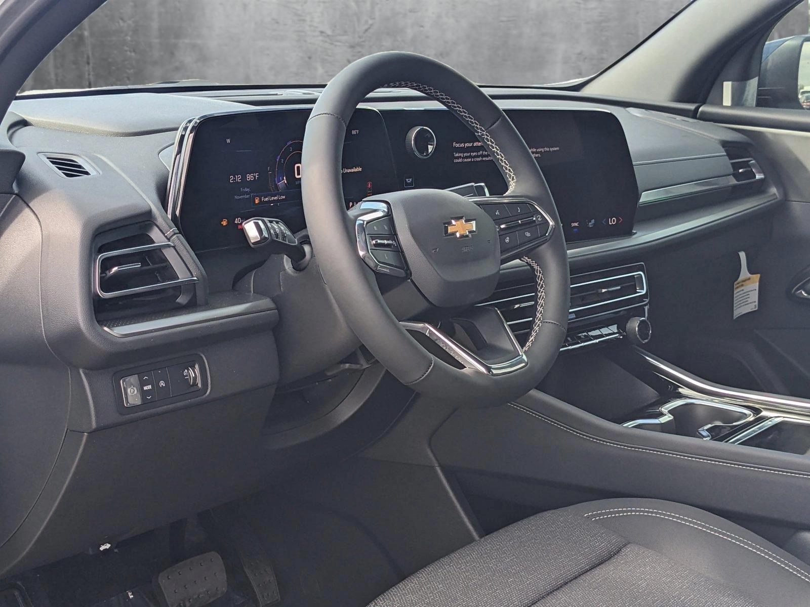 2024 Chevrolet Traverse Vehicle Photo in MIAMI, FL 33172-3015