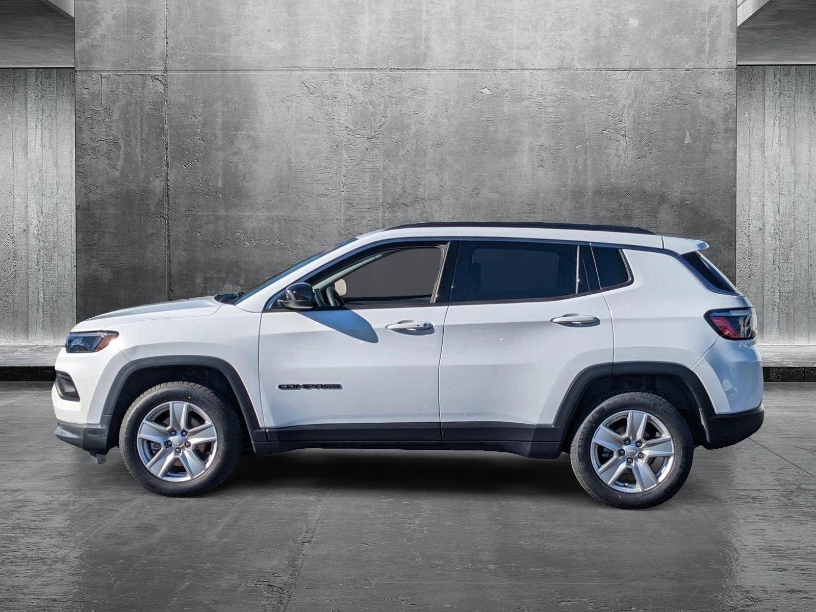 2022 Jeep Compass Vehicle Photo in VALENCIA, CA 91355-1705