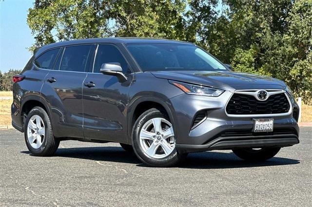 2021 Toyota Highlander Vehicle Photo in ELK GROVE, CA 95757-8703