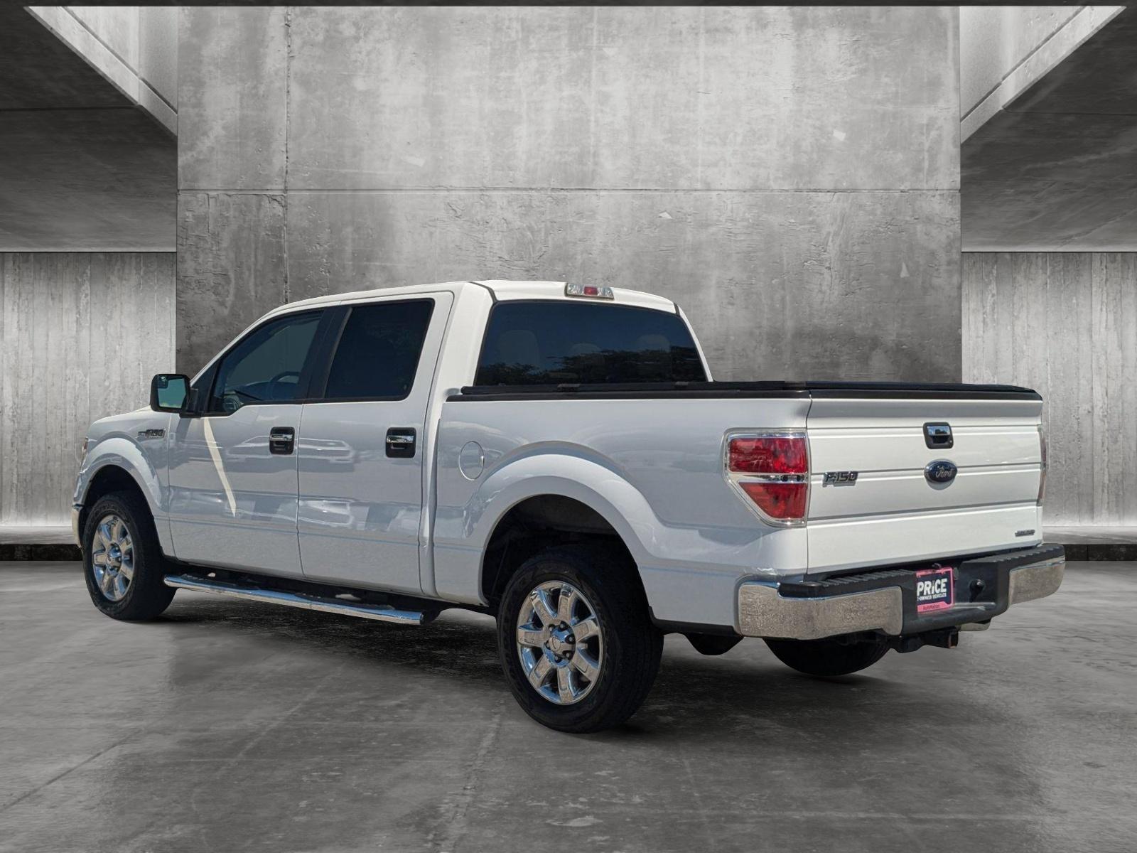 2013 Ford F-150 Vehicle Photo in St. Petersburg, FL 33713