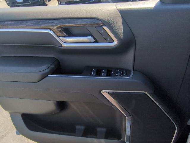 2024 GMC Sierra 1500 Vehicle Photo in ANAHEIM, CA 92806-5612