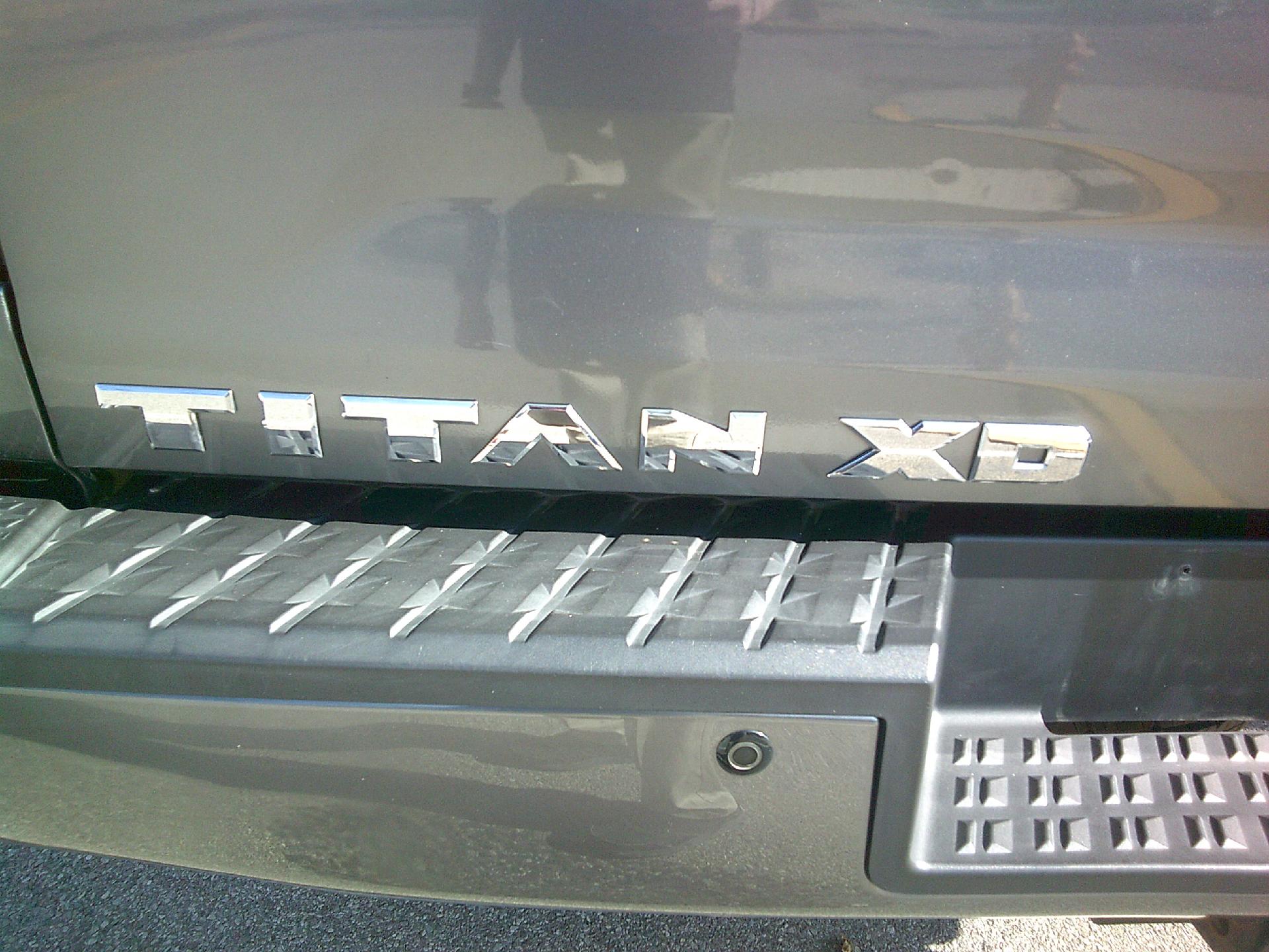 2016 Nissan Titan XD Vehicle Photo in KITTANNING, PA 16201-1536