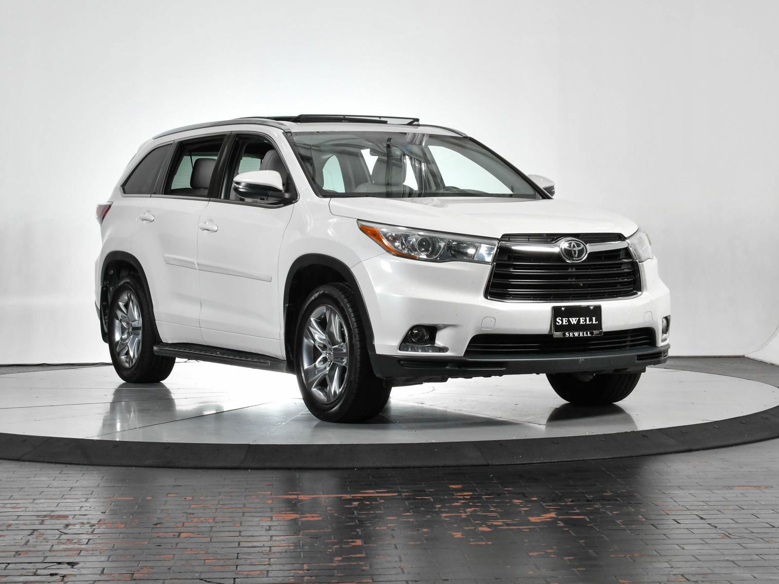 2015 Toyota Highlander Vehicle Photo in DALLAS, TX 75235