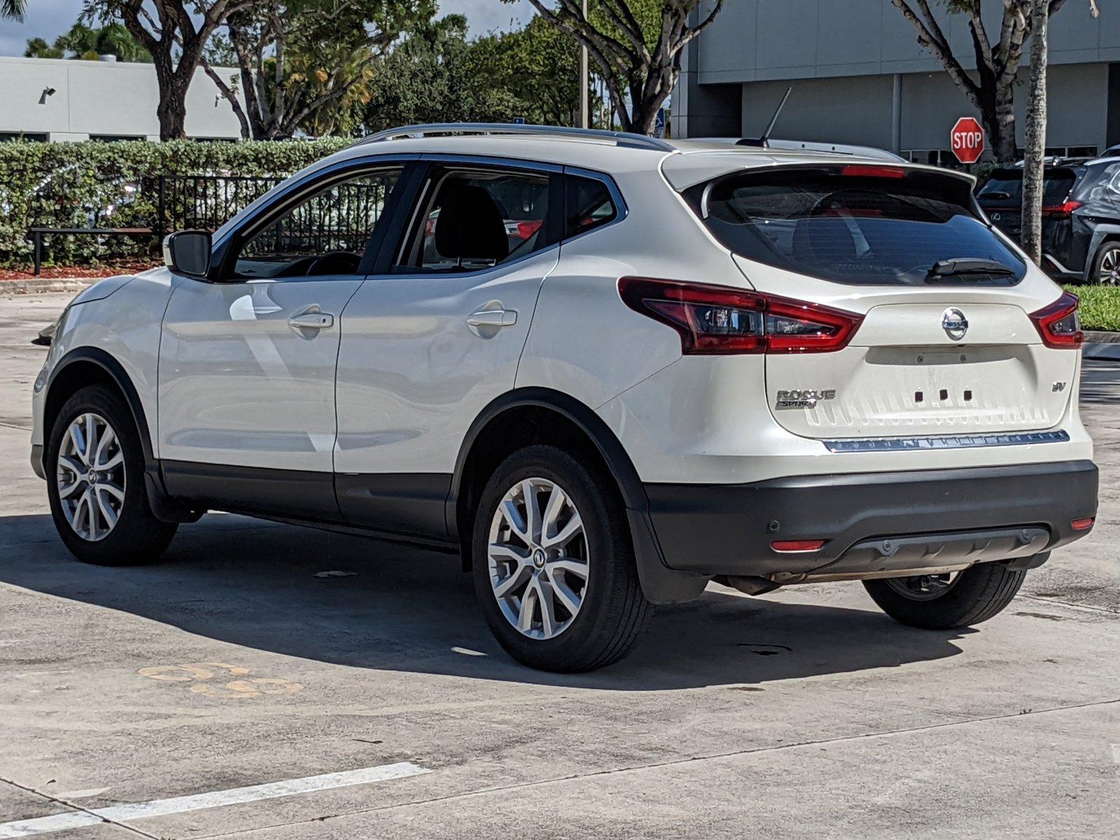 2022 Nissan Rogue Sport Vehicle Photo in Davie, FL 33331