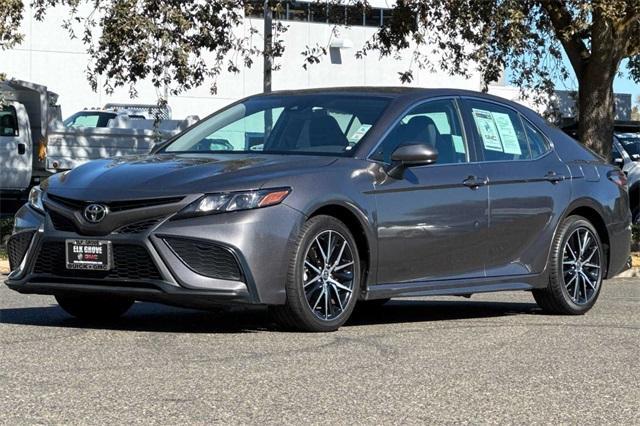 2021 Toyota Camry Vehicle Photo in ELK GROVE, CA 95757-8703