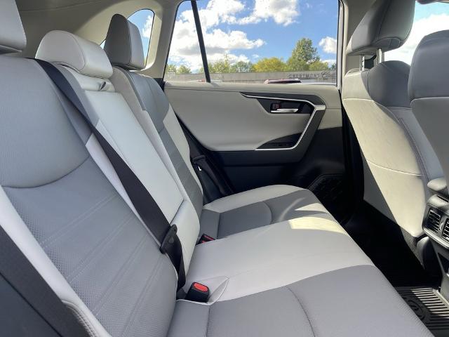 2020 Toyota RAV4 Vehicle Photo in BEACHWOOD, OH 44122-4298