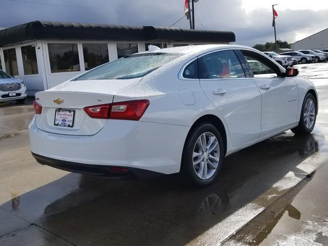 2017 Chevrolet Malibu Vehicle Photo in ELYRIA, OH 44035-6349