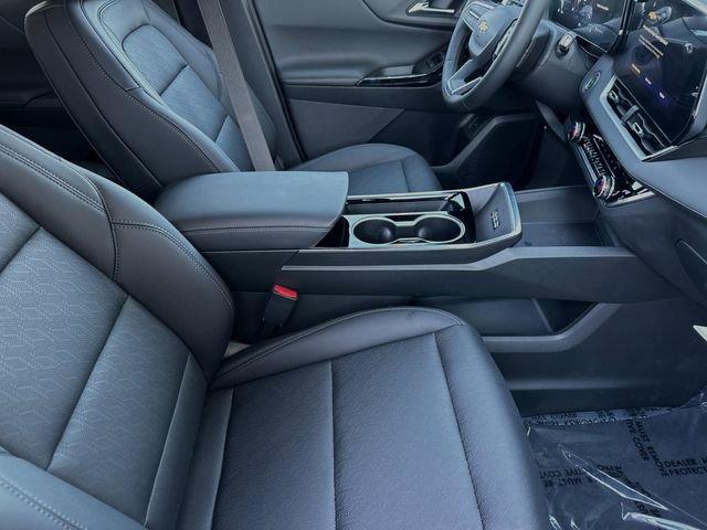 2025 Chevrolet Equinox Vehicle Photo in RIVERSIDE, CA 92504-4106