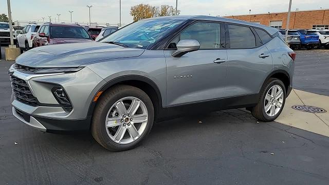 2025 Chevrolet Blazer Vehicle Photo in JOLIET, IL 60435-8135