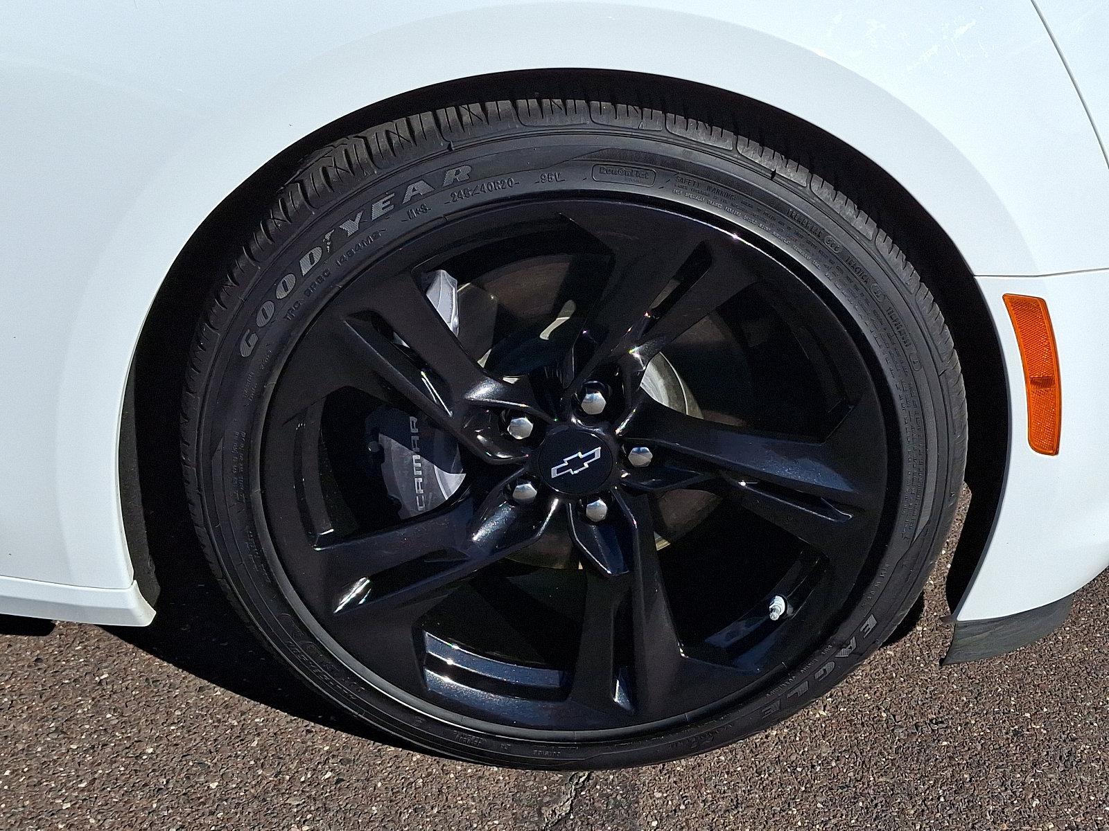 2021 Chevrolet Camaro Vehicle Photo in Willow Grove, PA 19090