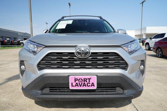 Used 2019 Toyota RAV4 XLE with VIN 2T3W1RFV9KC028894 for sale in Port Lavaca, TX