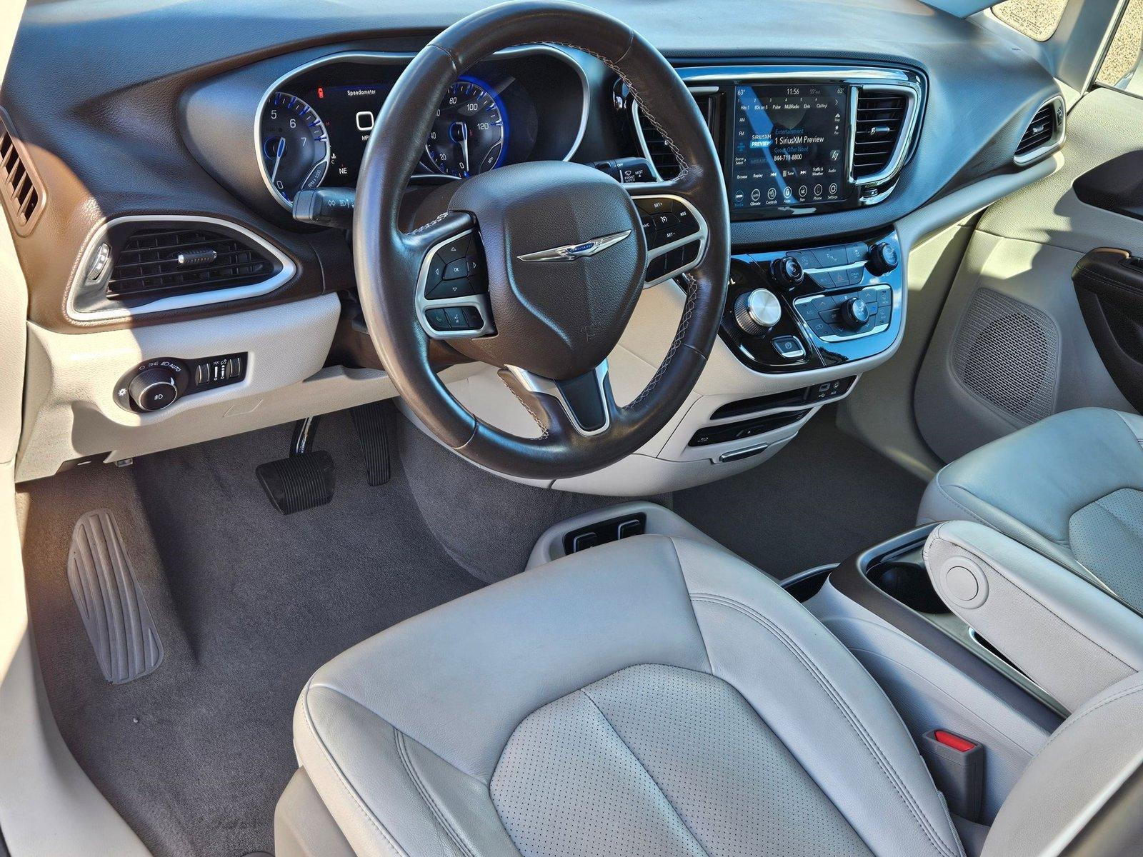 2020 Chrysler Pacifica Vehicle Photo in PEORIA, AZ 85382-3715