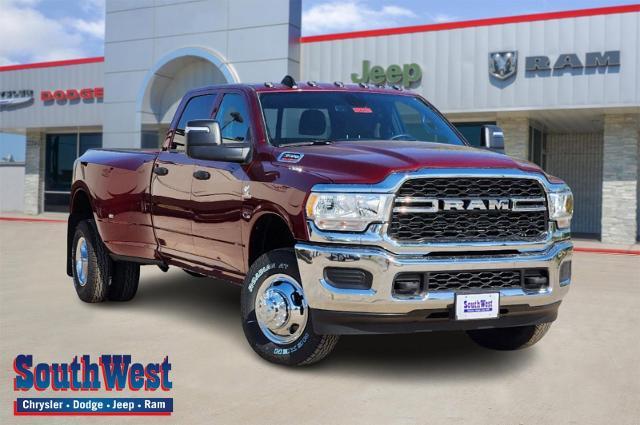 2024 Ram 3500 Vehicle Photo in Cleburne, TX 76033