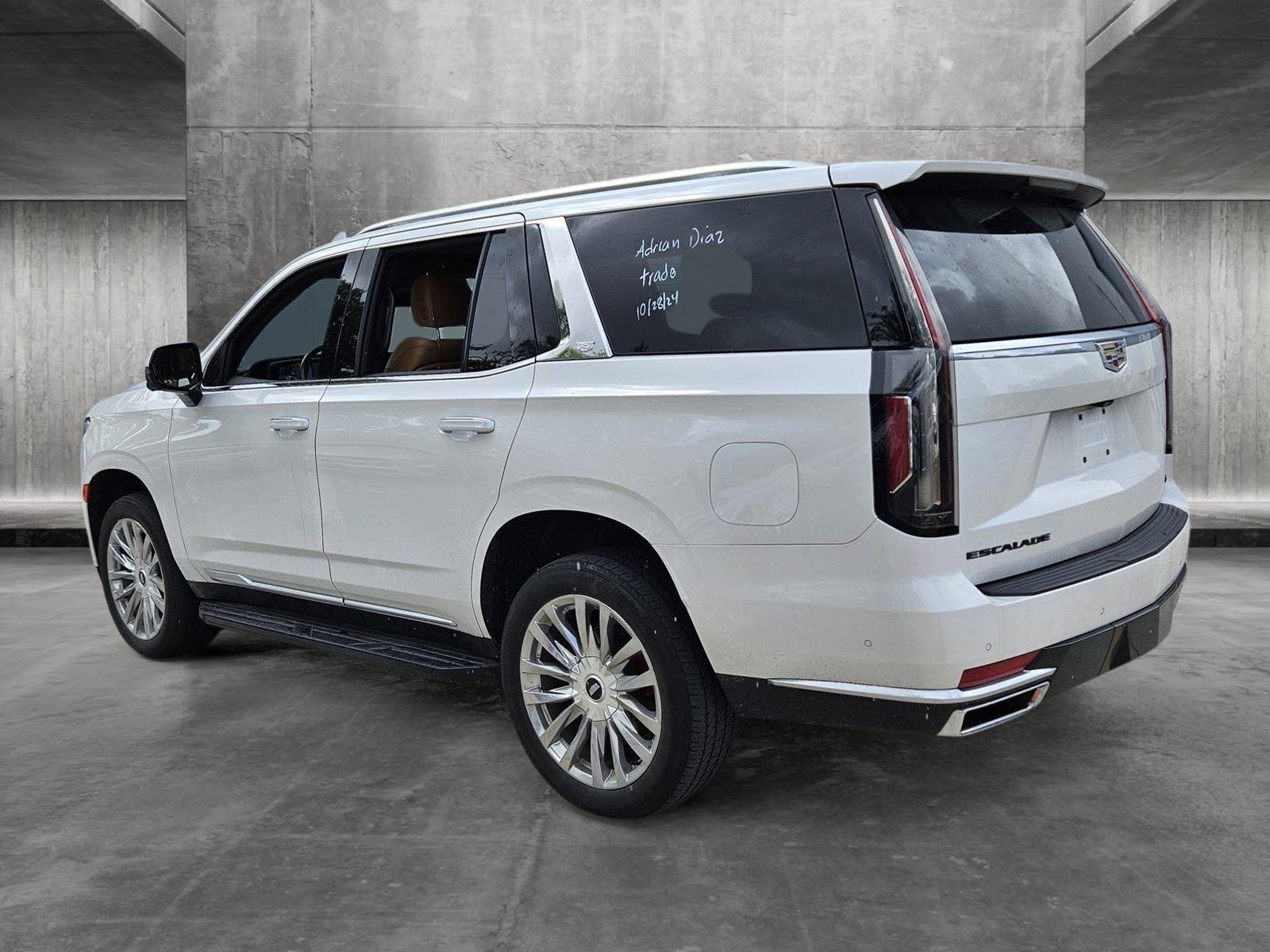 2022 Cadillac Escalade Vehicle Photo in Pembroke Pines , FL 33027