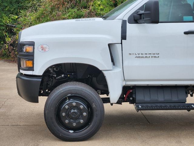 2024 Chevrolet Silverado Chassis Cab Vehicle Photo in Weatherford, TX 76087