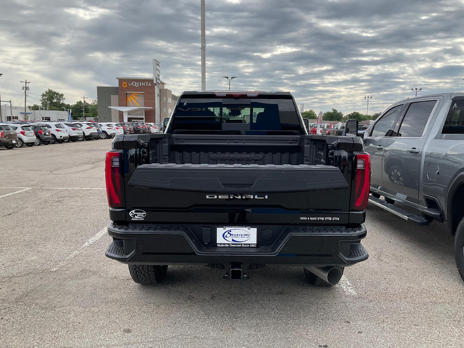 2024 GMC Sierra 2500 HD Vehicle Photo in PONCA CITY, OK 74601-1036