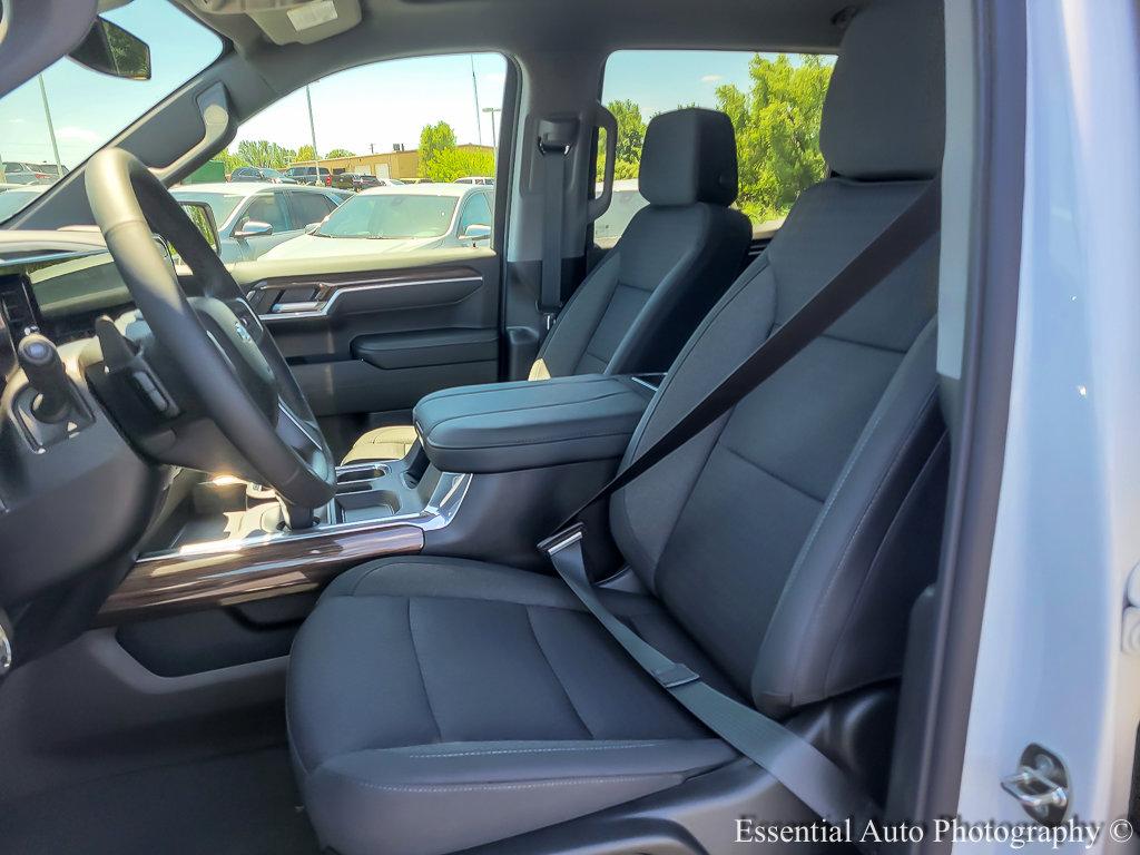 2024 Chevrolet Silverado 1500 Vehicle Photo in AURORA, IL 60503-9326