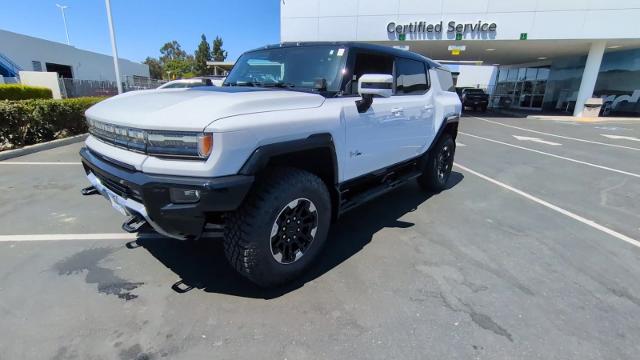 2024 GMC HUMMER EV SUV Vehicle Photo in ANAHEIM, CA 92806-5612