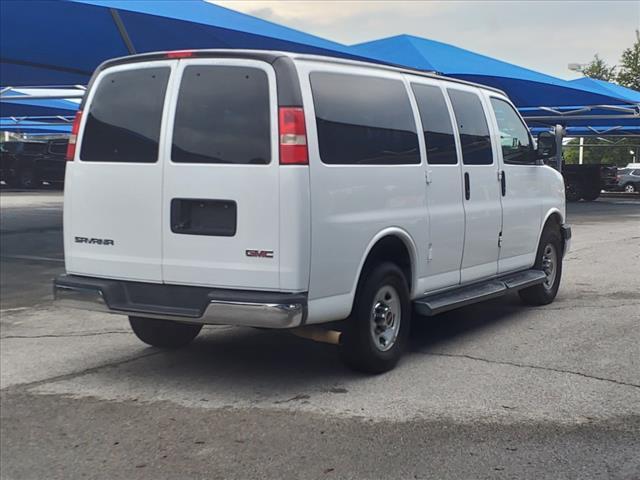 2015 GMC Savana Passenger Vehicle Photo in Denton, TX 76205