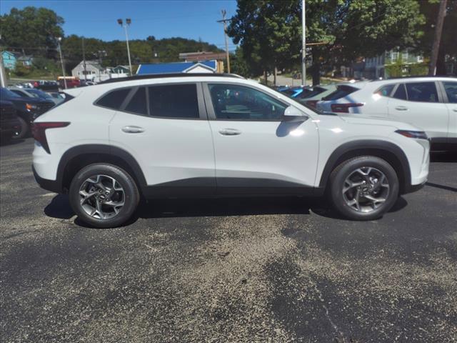 2025 Chevrolet Trax Vehicle Photo in INDIANA, PA 15701-1897