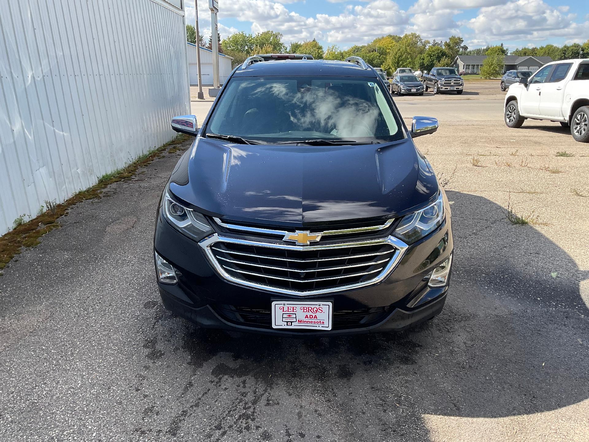 Used 2020 Chevrolet Equinox Premier with VIN 2GNAXYEX9L6212239 for sale in Ada, Minnesota