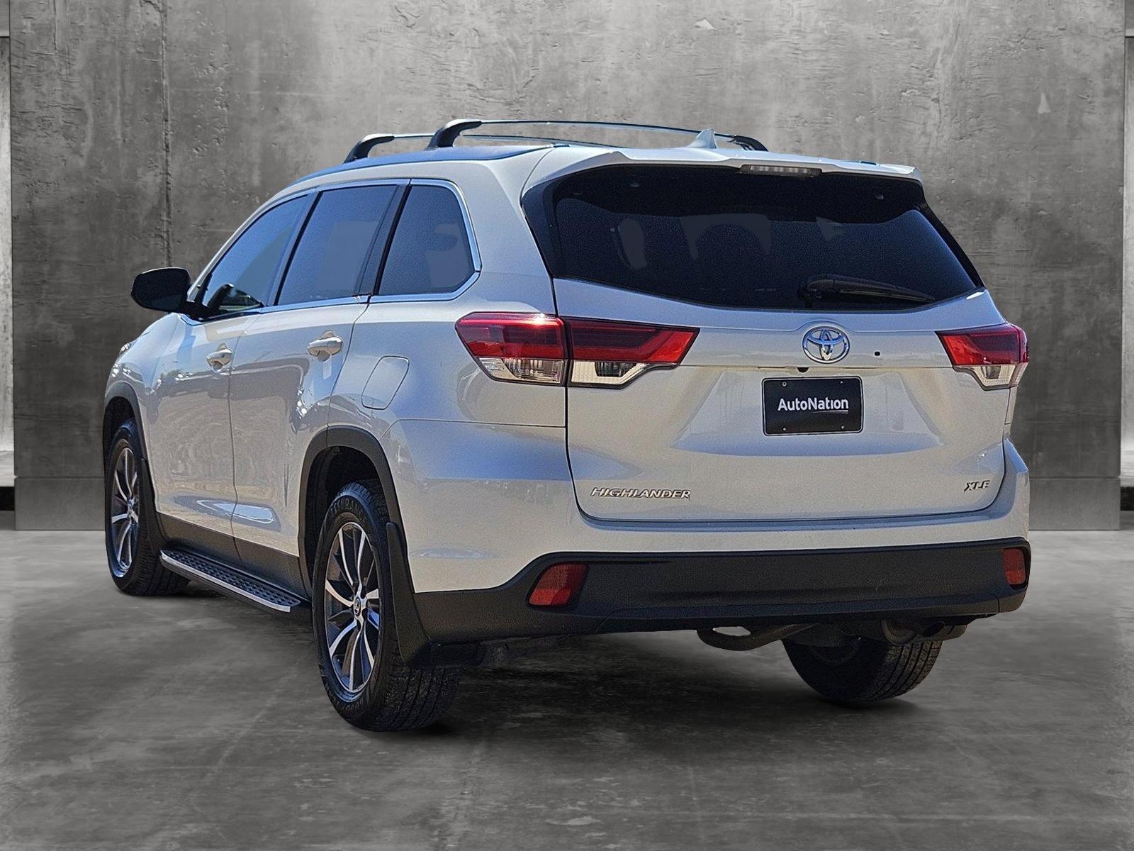 2019 Toyota Highlander Vehicle Photo in WACO, TX 76710-2592