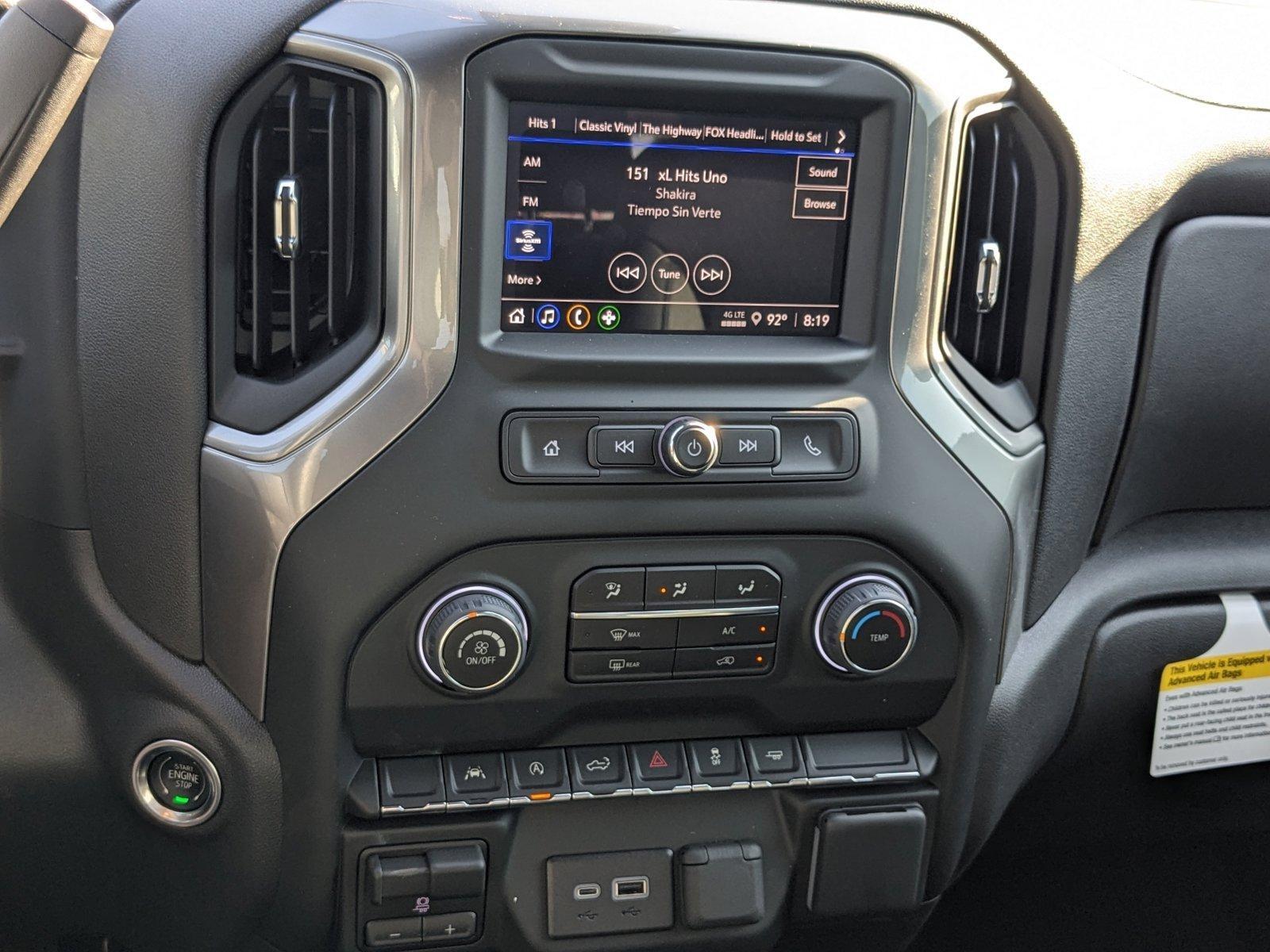 2024 Chevrolet Silverado 1500 Vehicle Photo in GREENACRES, FL 33463-3207