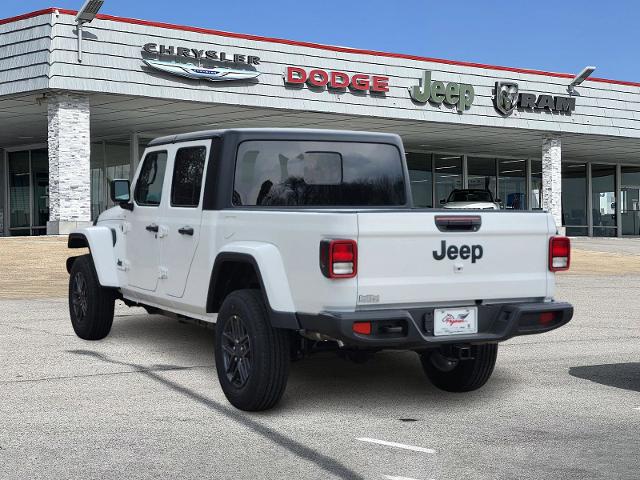 2024 Jeep Gladiator Vehicle Photo in Ennis, TX 75119-5114