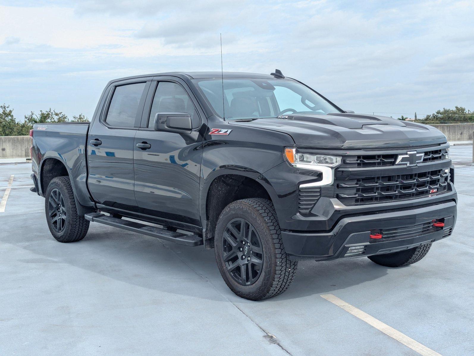 2025 Chevrolet Silverado 1500 Vehicle Photo in PEMBROKE PINES, FL 33024-6534