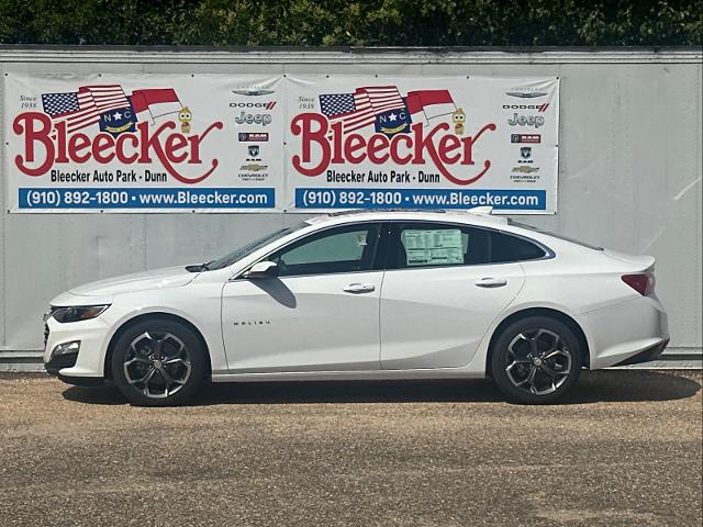 2024 Chevrolet Malibu Vehicle Photo in DUNN, NC 28334-8900