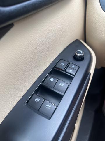 2017 Toyota Highlander Vehicle Photo in Jackson, OH 45640-9766