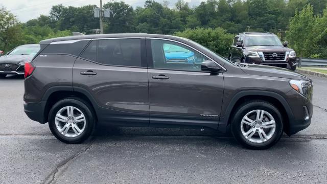 2020 GMC Terrain Vehicle Photo in MOON TOWNSHIP, PA 15108-2571