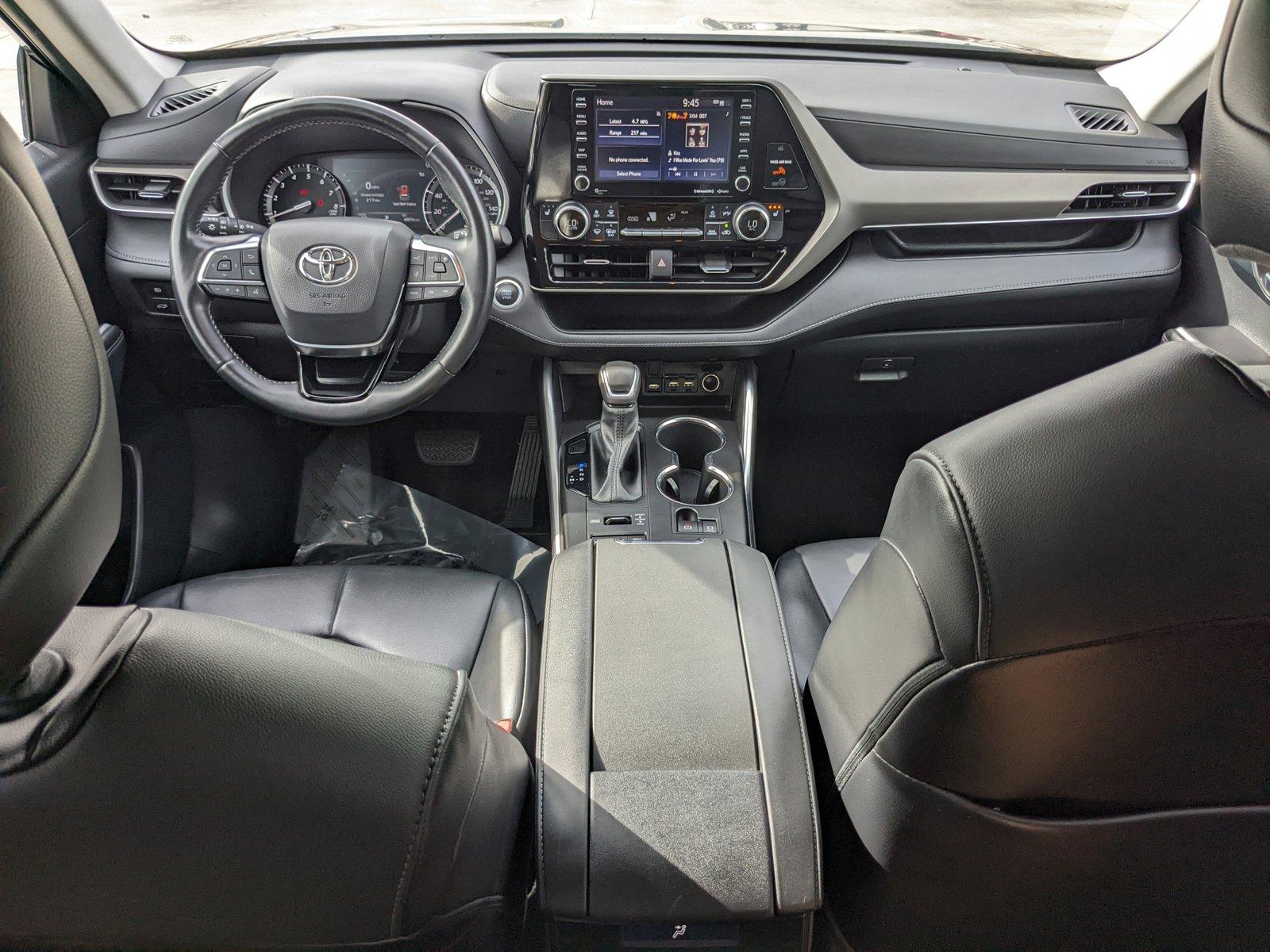 2021 Toyota Highlander Vehicle Photo in Davie, FL 33331