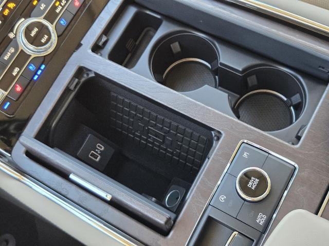 2024 Lincoln Navigator Vehicle Photo in Stephenville, TX 76401-3713