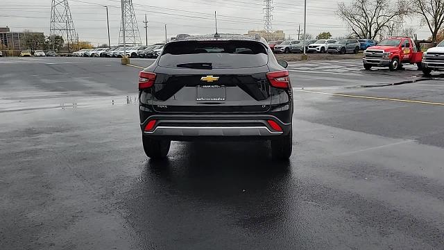 2025 Chevrolet Trax Vehicle Photo in JOLIET, IL 60435-8135