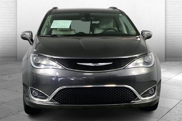 2017 Chrysler Pacifica Vehicle Photo in Lees Summit, MO 64086