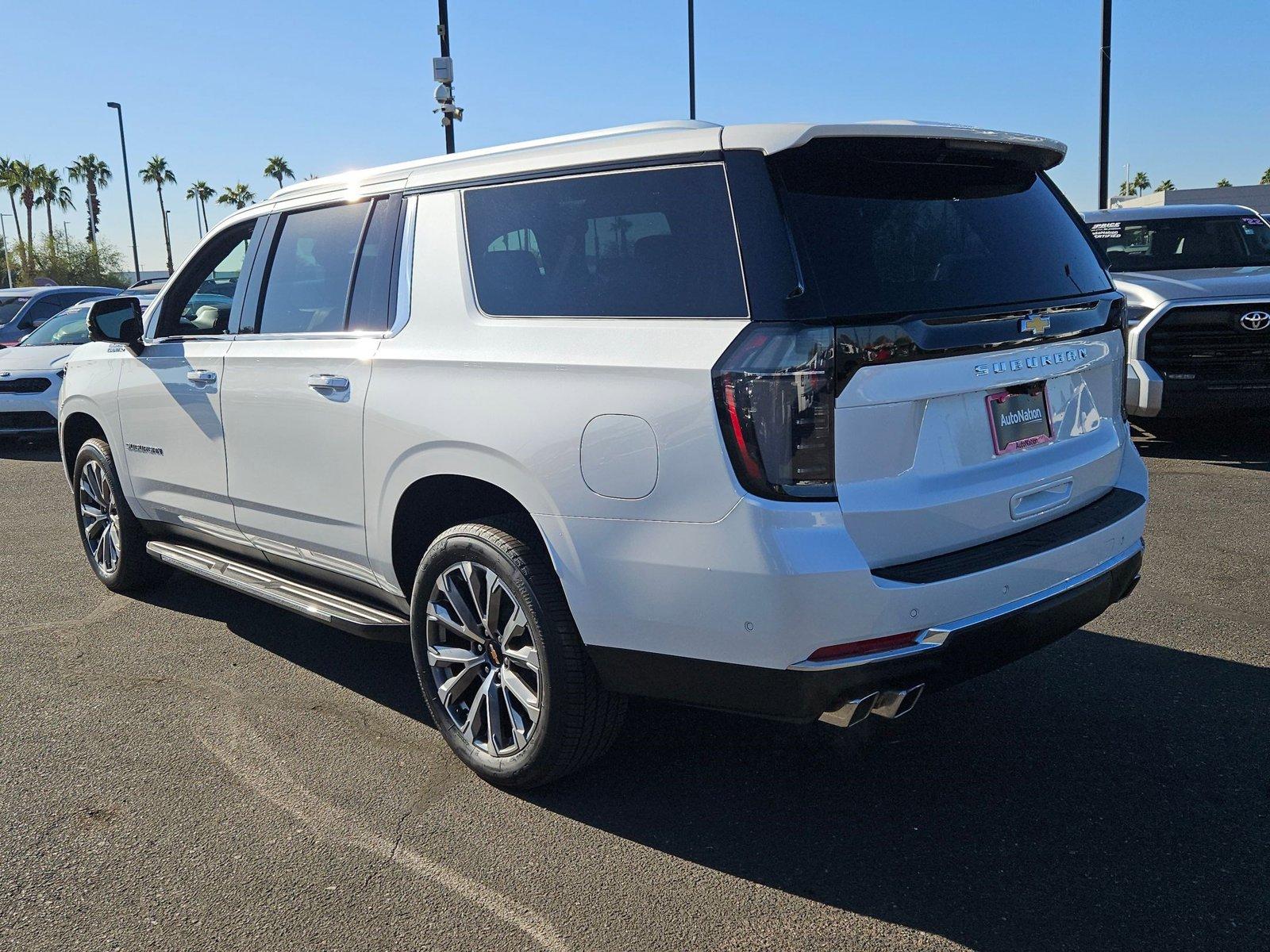 2025 Chevrolet Suburban Vehicle Photo in MESA, AZ 85206-4395