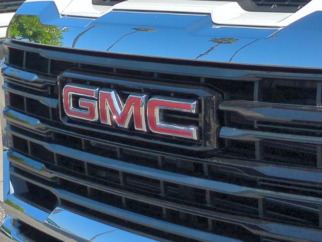 2024 GMC Sierra 2500 HD Vehicle Photo in PASADENA, CA 91107-3803