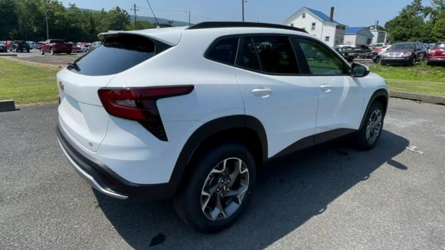 2024 Chevrolet Trax Vehicle Photo in THOMPSONTOWN, PA 17094-9014