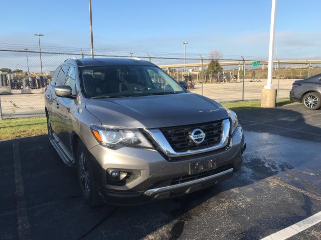 2019 Nissan Pathfinder Vehicle Photo in GREEN BAY, WI 54303-3330