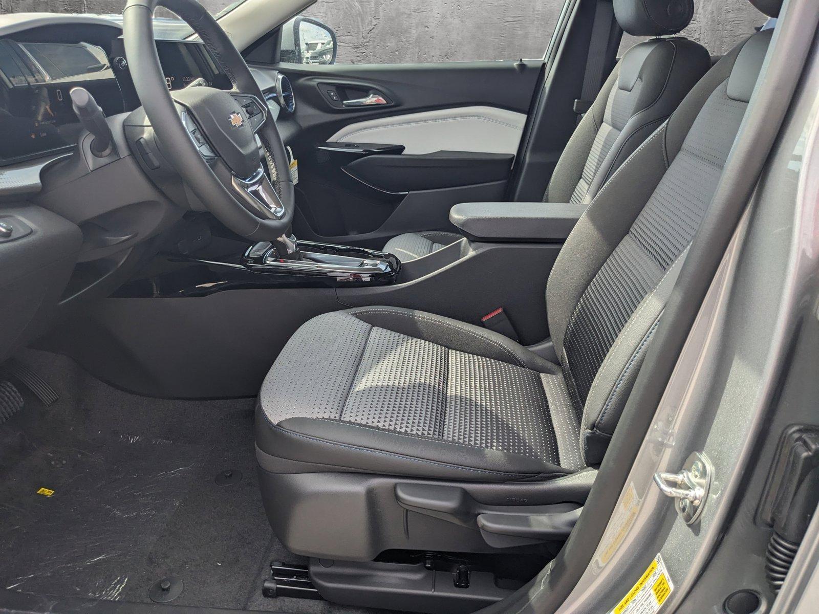 2025 Chevrolet Trax Vehicle Photo in MIAMI, FL 33172-3015