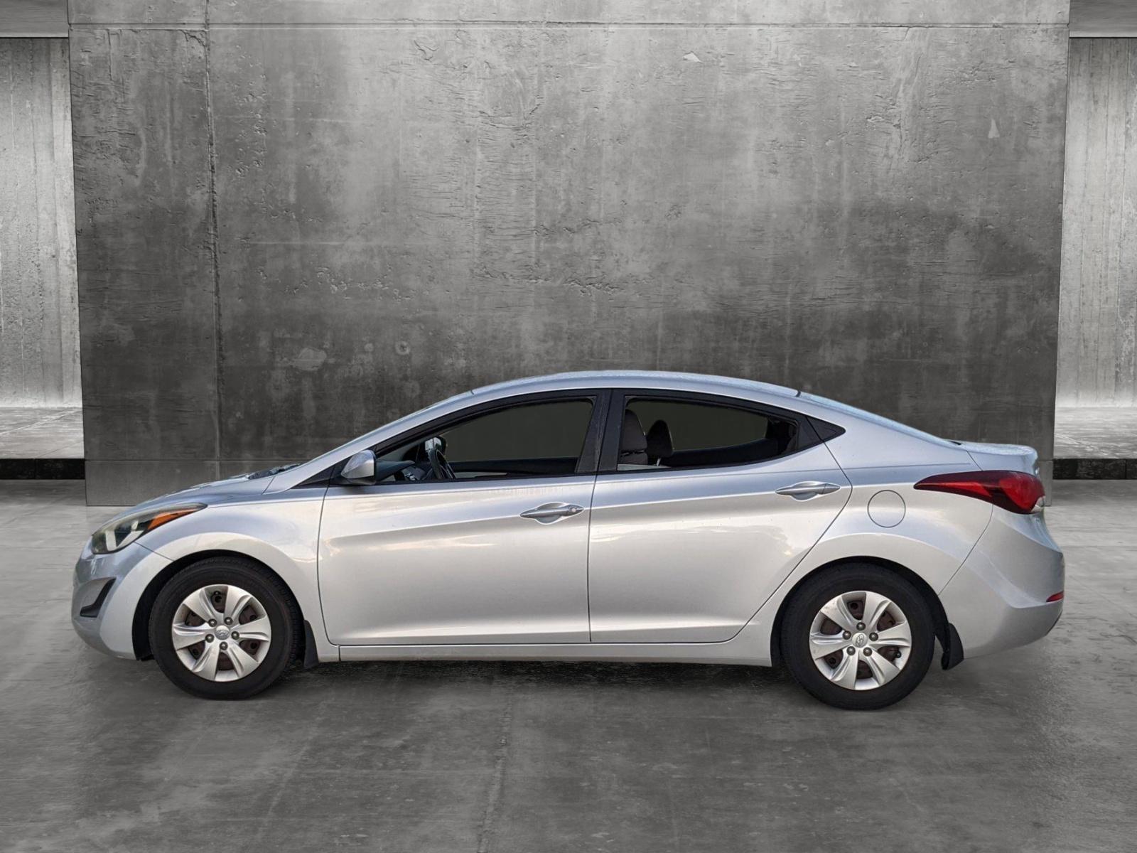 2016 Hyundai ELANTRA Vehicle Photo in Davie, FL 33331