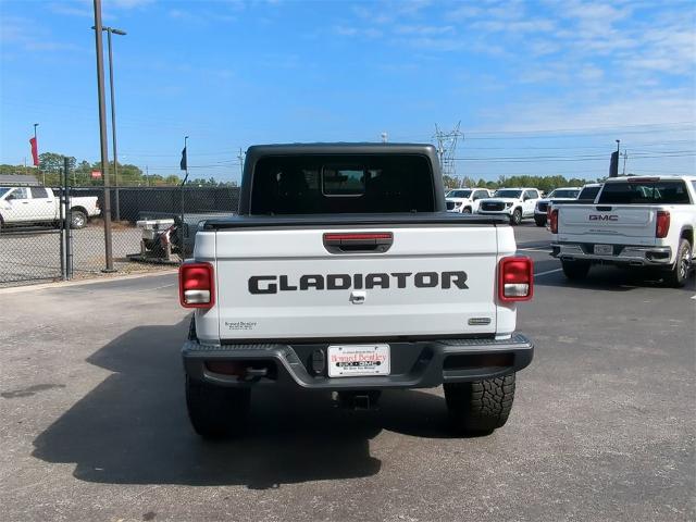 2022 Jeep Gladiator Vehicle Photo in ALBERTVILLE, AL 35950-0246